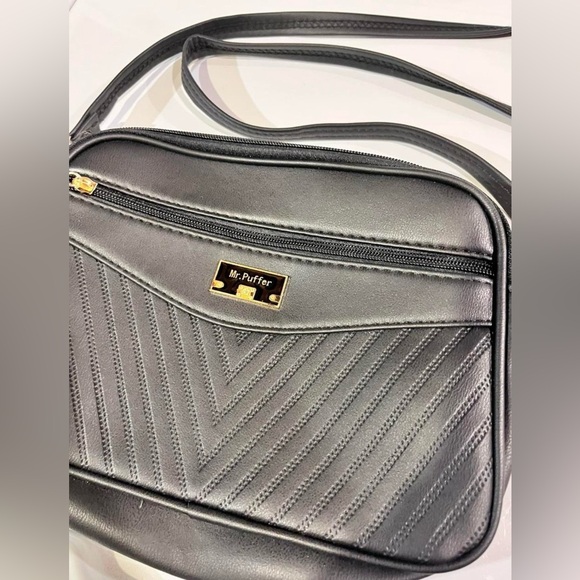 Black Crossbody Bag with Quilted Detail - Picture 2 of 7